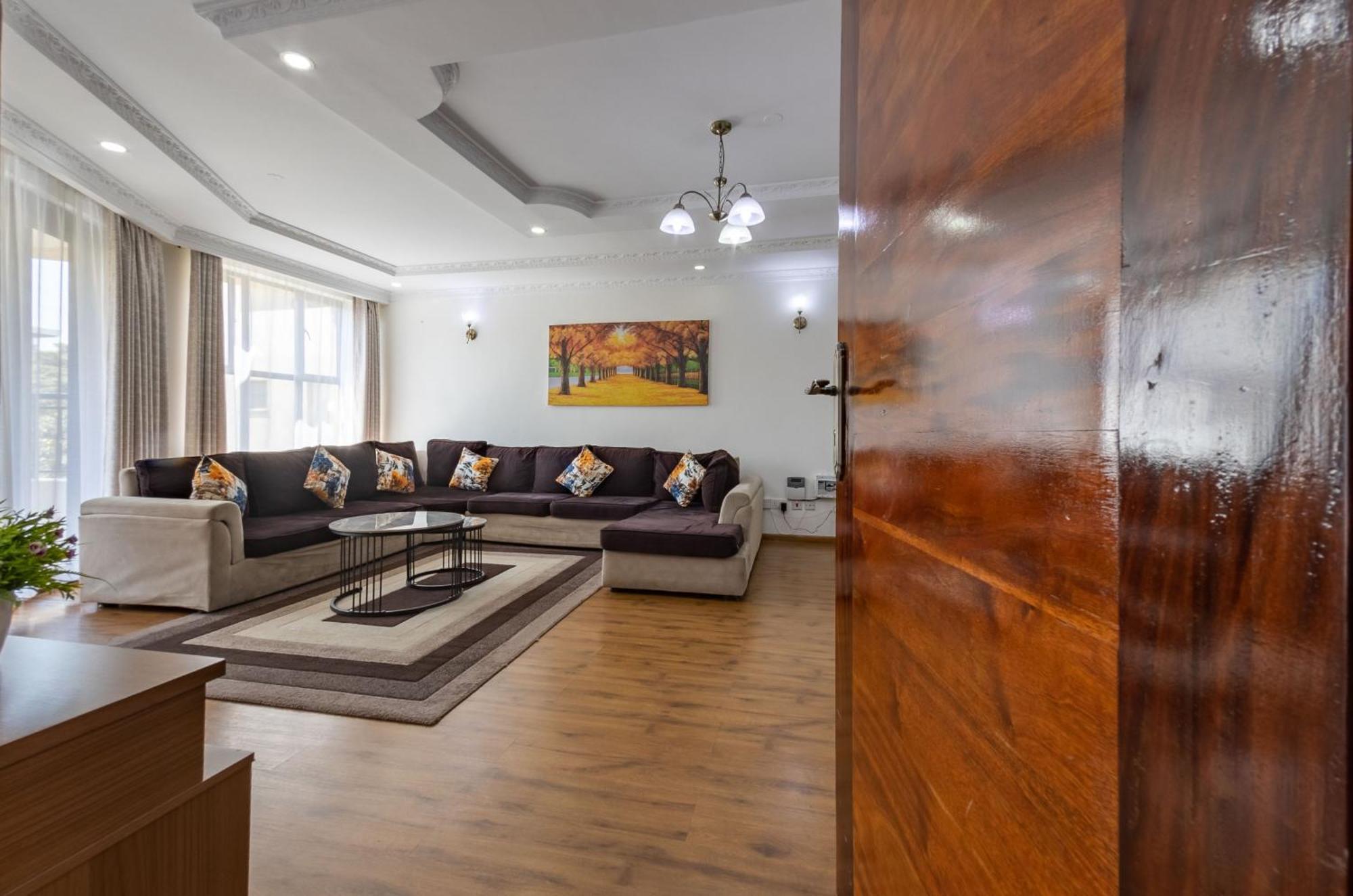Erica Residences - Riverside Найроби Экстерьер фото